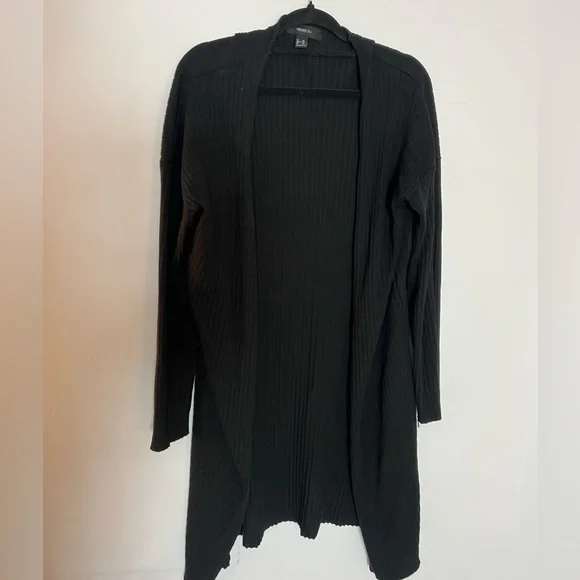 Forever 21 Black Cardigan Plus Size - Picture 2 of 3